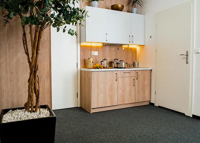 By Square דירה ביטום