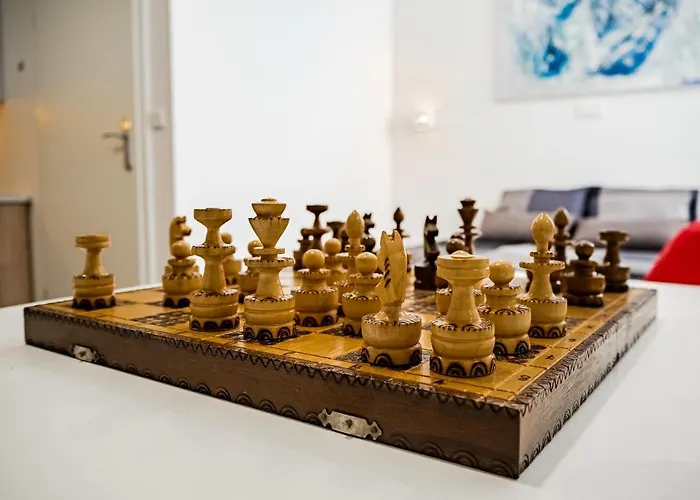 By Square * ביטום