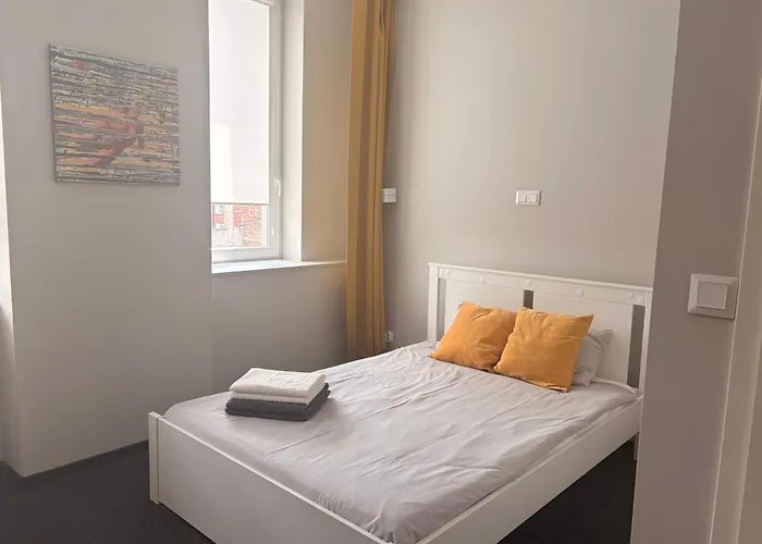 By Square דירה ביטום